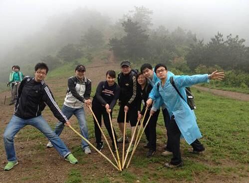 鼎業裝飾-爬山之旅